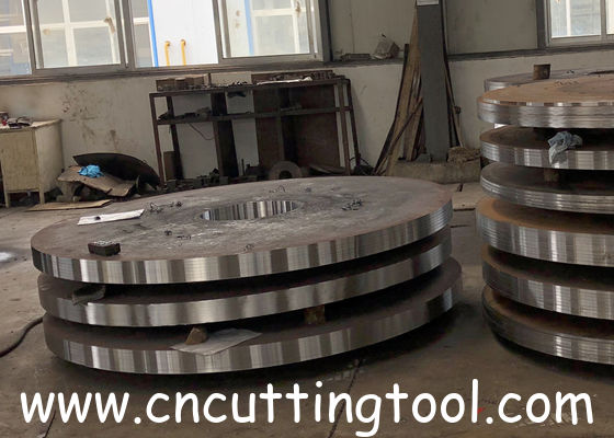 Flat ground balanced circular hot saw blade for steel rolling line