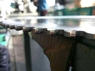 Carbide Tips TCT Saw Blade Alloy Steel Body for Precision Cutting