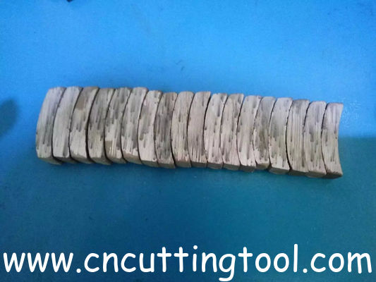 Automatic control saw blade segment grinder and sharpening machine
