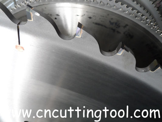 Metal cut tungsten carbidecircular saw body and steel core with material 8CrV 80CrV2