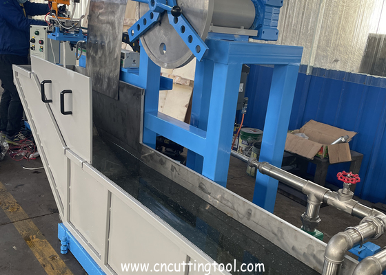 Auto ignition and rotate flame hardening machine for large saw blades tooth