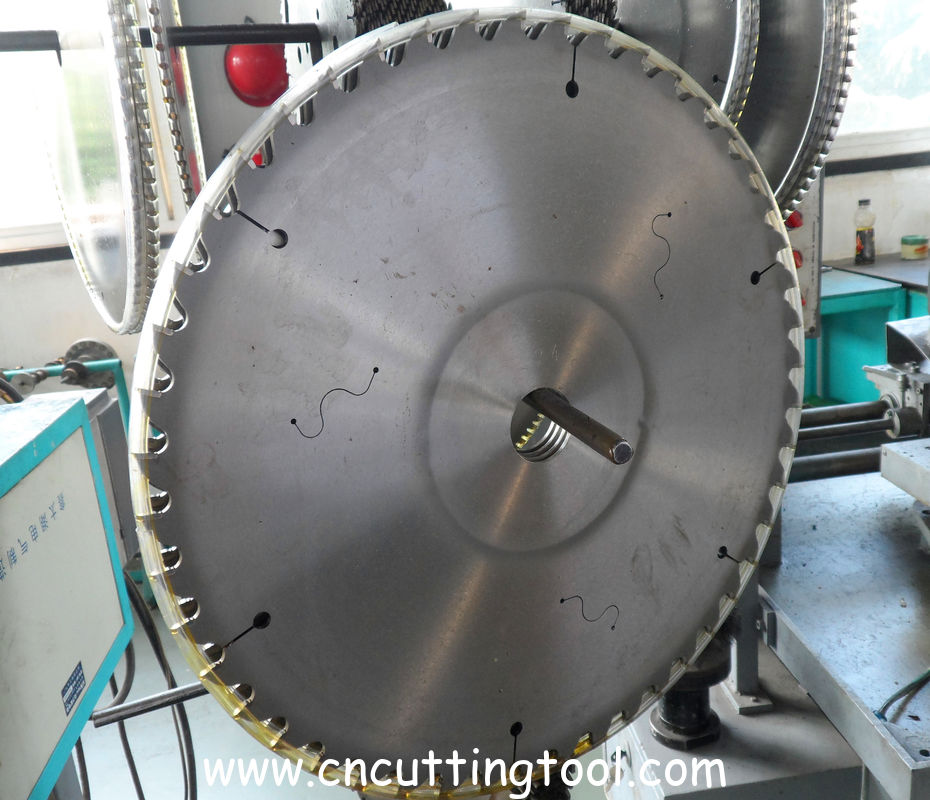 EF TCT Carbide Tipped Saw Blade for Woodworking 710mm Diameter 90 Teeth