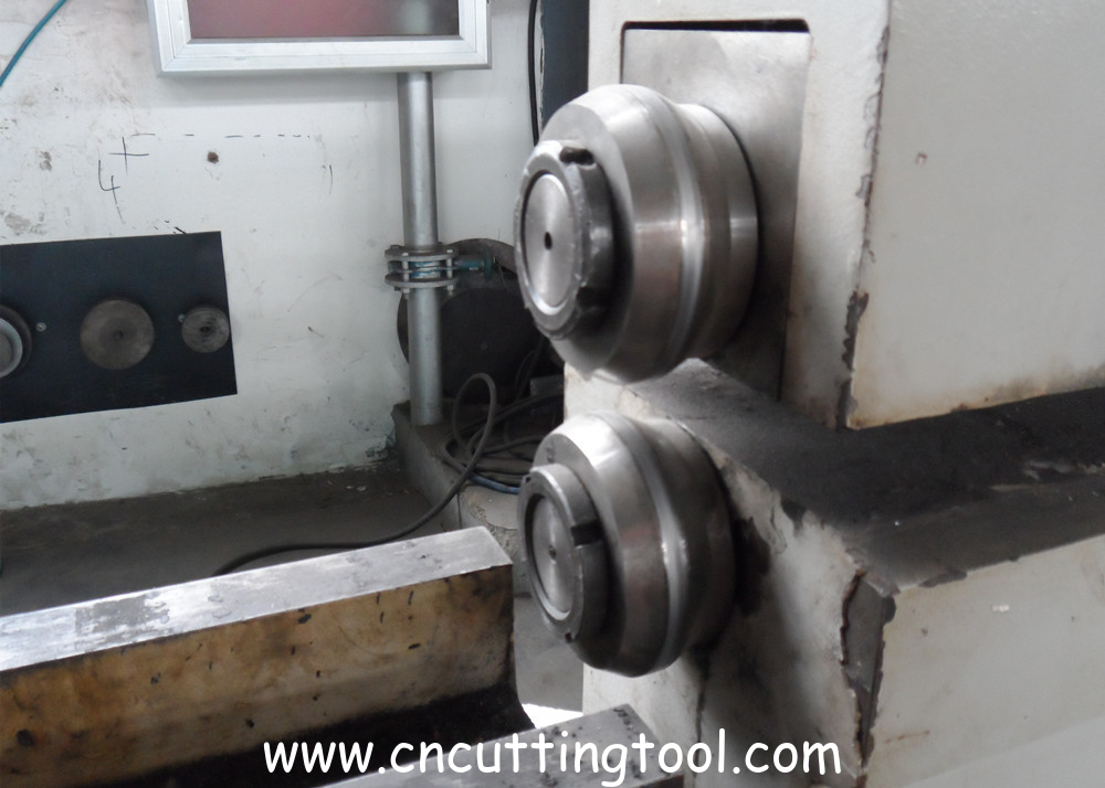 TCT saw blade saw body tension test and automatic correction machine