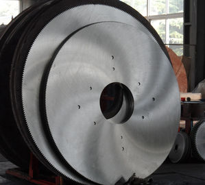 Lamelle de scie à couper à chaud de diamètre 2200 mm pour couper des tubes, des poutres, des profils et des matières solides
